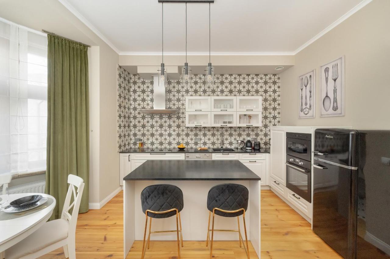 Aesthetic One Bedroom Apartment In Wroclaw By Noclegi Renters Eksteriør billede