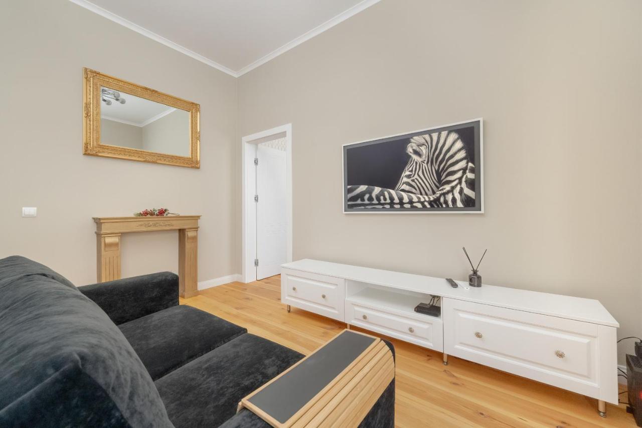 Aesthetic One Bedroom Apartment In Wroclaw By Noclegi Renters Eksteriør billede